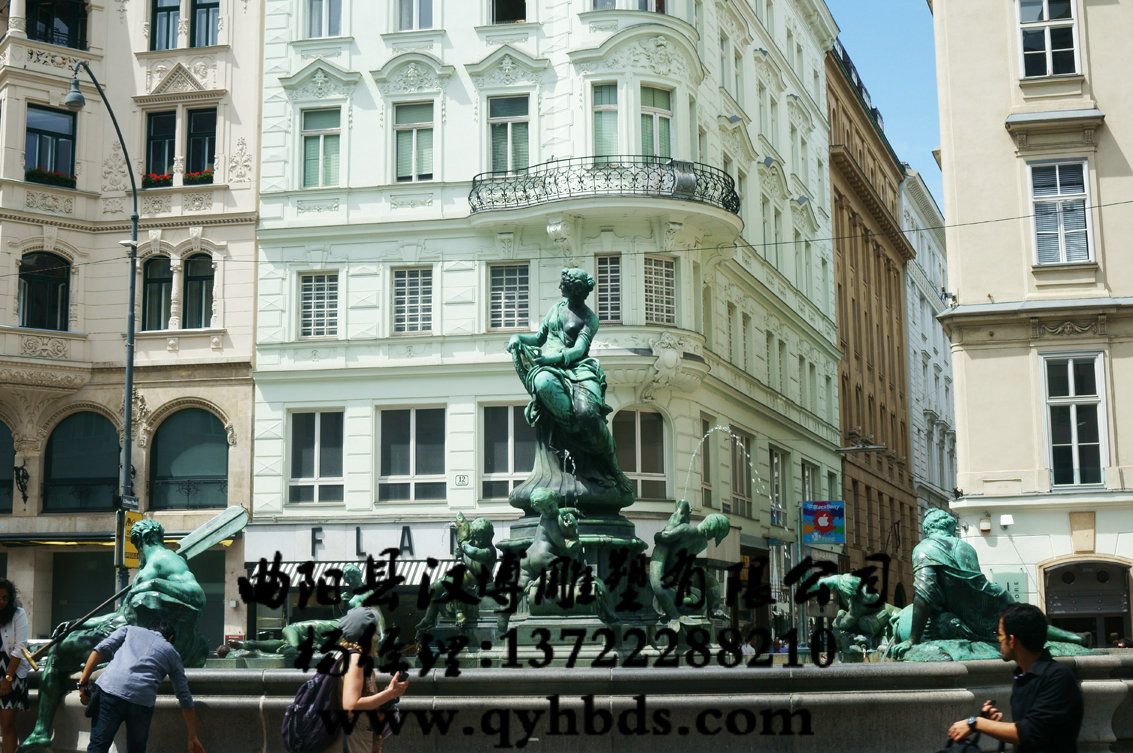 ���е���