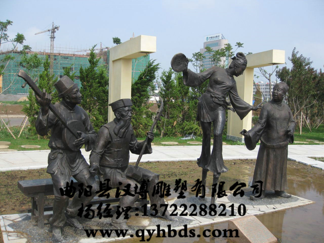 �������