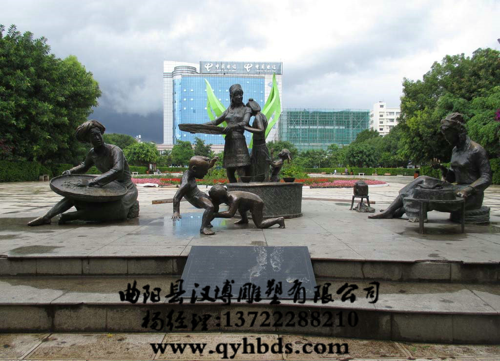 �������