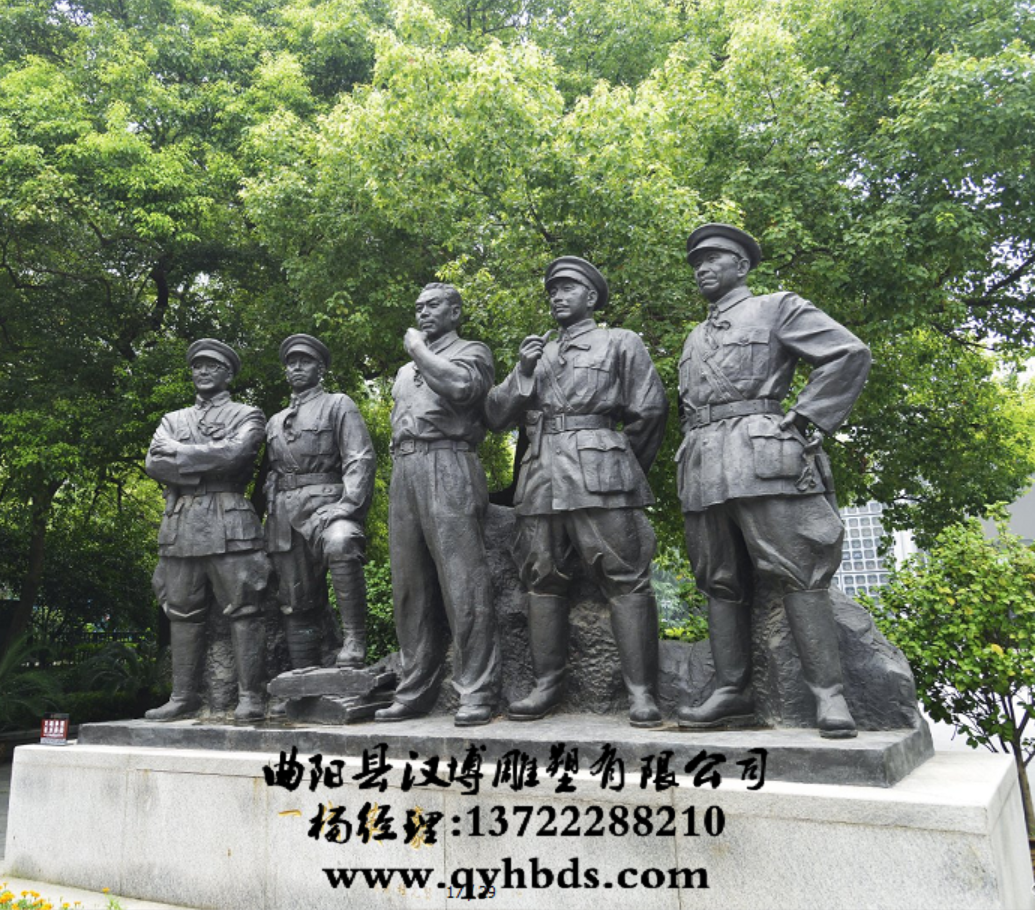 军人雕塑